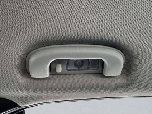 Used 2018 Chevrolet Equinox LS image 42