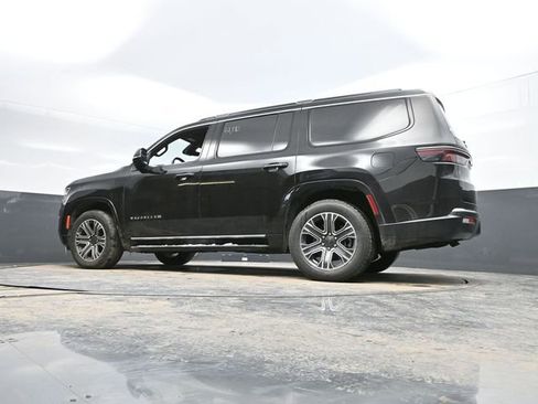Used 2024 Jeep Wagoneer Series II AWD/4WD image 59