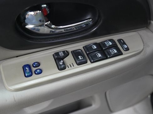 Used 2003 GMC Envoy SLT AWD/4WD image 19