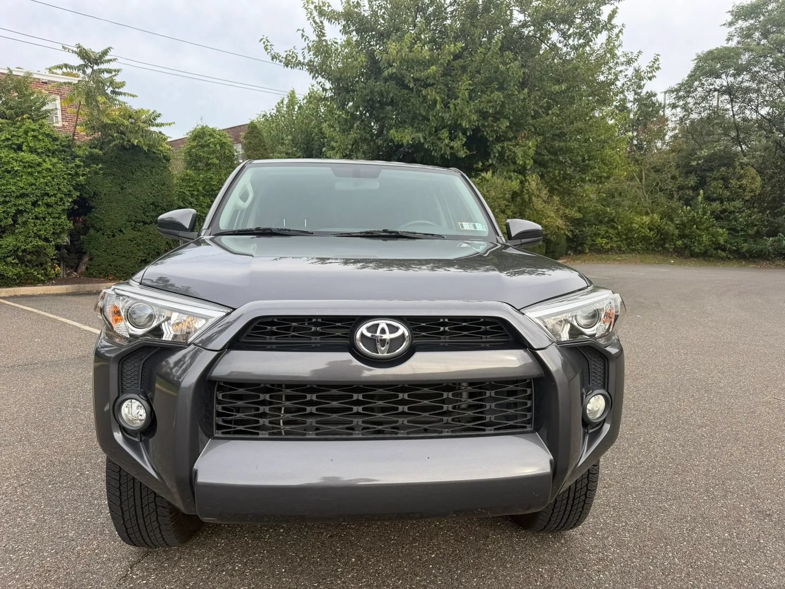 Used 2014 Toyota 4Runner SR5 w/ Convenience Package AWD/4WD image 2