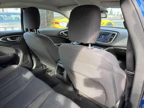 Used 2015 Chrysler 200 Limited w/ Convenience Group image 12