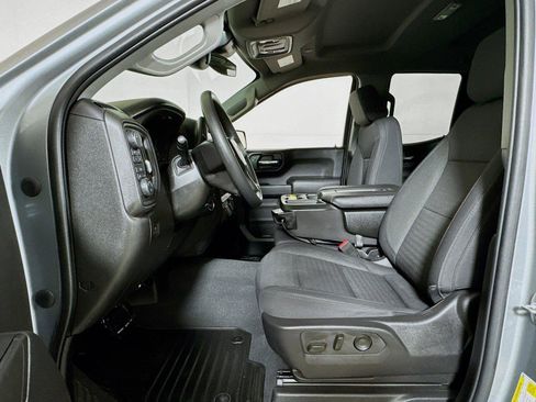 Used 2023 Chevrolet Silverado 1500 Custom AWD/4WD image 18