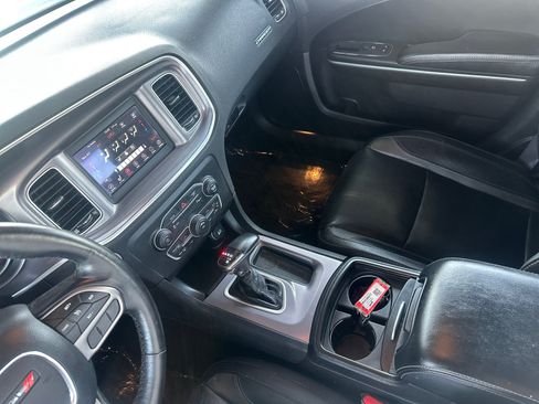 Used 2021 Dodge Charger SXT w/ Leather Interior Group RWD image 25