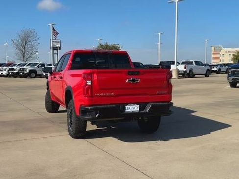 New 2026 Chevrolet Silverado 1500 ZR2 image 8