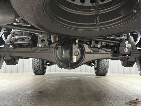 Used 2025 Toyota Tundra Limited AWD/4WD image 14