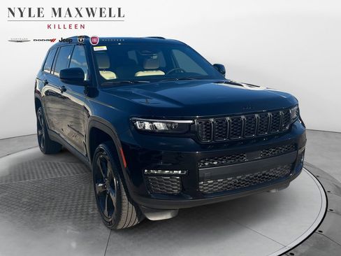 New 2025 Jeep Grand Cherokee L Limited image 2