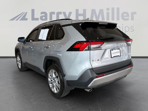 Used 2025 Toyota RAV4 Limited w/ Advanced Technology Package AWD/4WD image 3