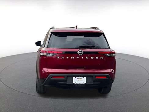 Used 2025 Nissan Pathfinder SV image 12