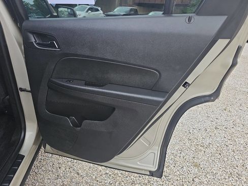 Used 2013 GMC Terrain SLE w/ Chrome and Technology Package image 21