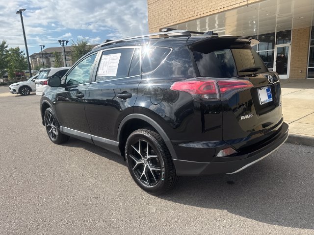 Used 2018 Toyota RAV4 SE w/ Power Extra Value Package AWD/4WD image 3