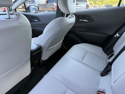 Used 2025 Toyota Prius Limited w/ Limited Premium Package image 16
