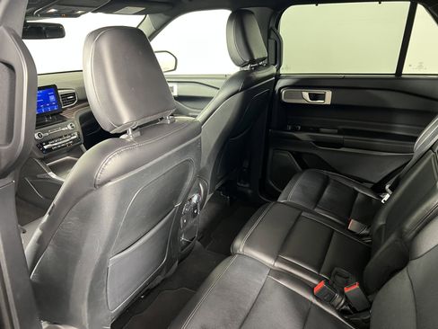 Used 2020 Ford Explorer Limited AWD/4WD image 18