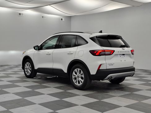 New 2025 Ford Escape Active image 9