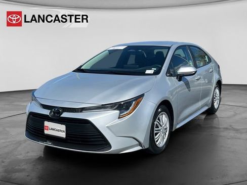 Certified 2023 Toyota Corolla LE image 3