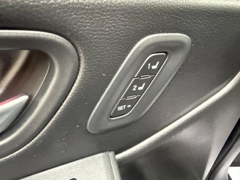 Used 2025 Honda Pilot Black Edition image 16