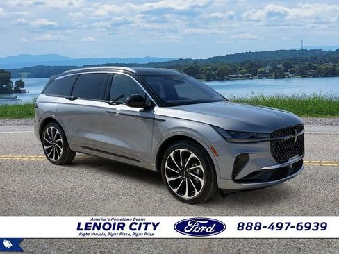 Used 2025 Lincoln Nautilus Black Label image 1