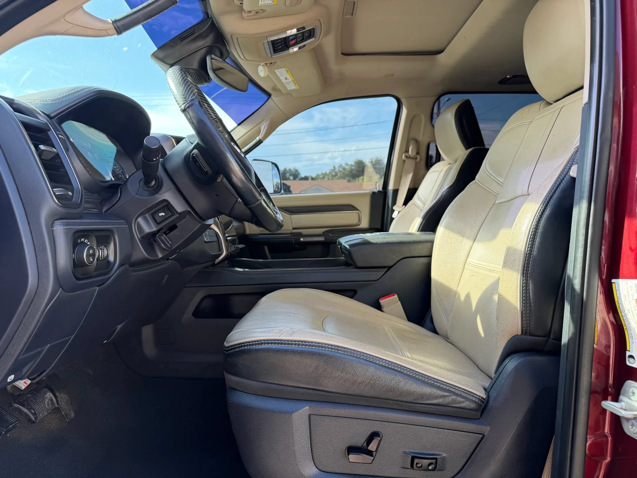 Used 2019 RAM 3500 Limited AWD/4WD image 17
