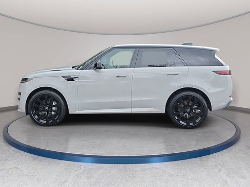 New 2025 Land Rover Range Rover Sport Dynamic SE AWD/4WD image 8