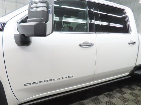Used 2024 GMC Sierra 3500 Denali w/ Denali Reserve Package image 55