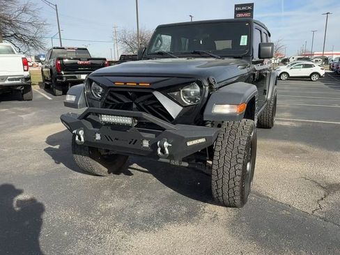 Used 2020 Jeep Wrangler Unlimited Sport AWD/4WD image 3