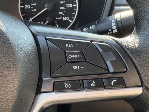 Used 2025 Nissan Altima 2.5 SV AWD/4WD image 21