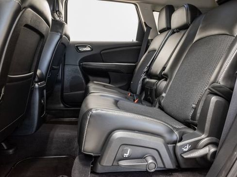 Used 2019 Dodge Journey Crossroad w/ Popular Equipment Group FWD image 26