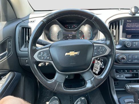 Used 2019 Chevrolet Colorado Z71 AWD/4WD image 11