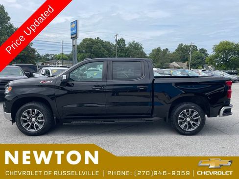 Used 2024 Chevrolet Silverado 1500 LT AWD/4WD image 38