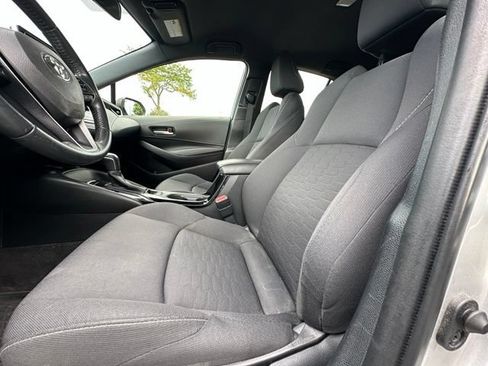 Used 2019 Toyota Corolla SE FWD image 18