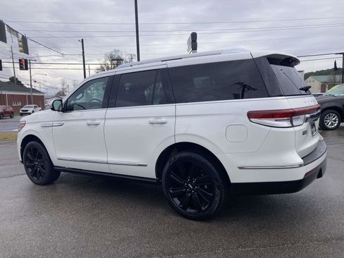 Certified 2022 Lincoln Navigator Reserve image 7