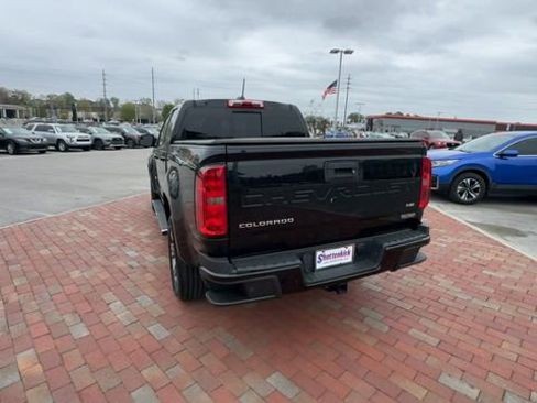 Used 2021 Chevrolet Colorado Z71 AWD/4WD image 9