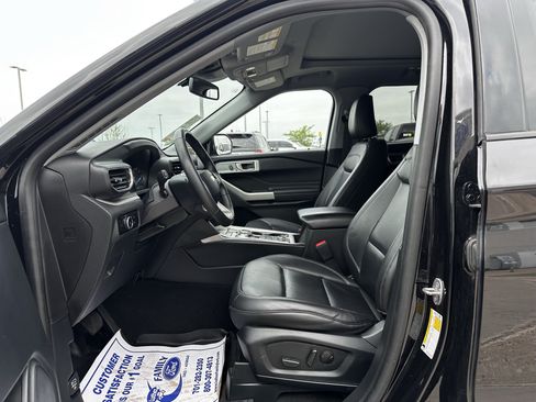 Certified 2024 Ford Explorer XLT w/ Equipment Group 202A AWD/4WD image 18