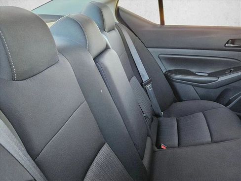 Used 2025 Nissan Altima 2.5 SV image 22