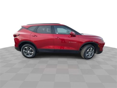 Used 2024 Chevrolet Blazer LT w/ Convenience Package image 9