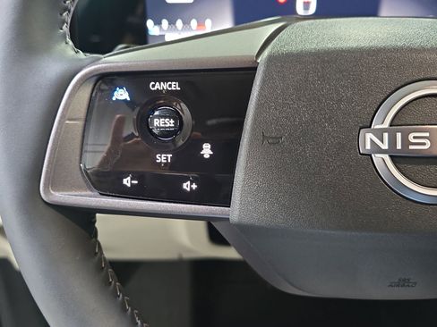 Certified 2025 Nissan Murano SV image 17