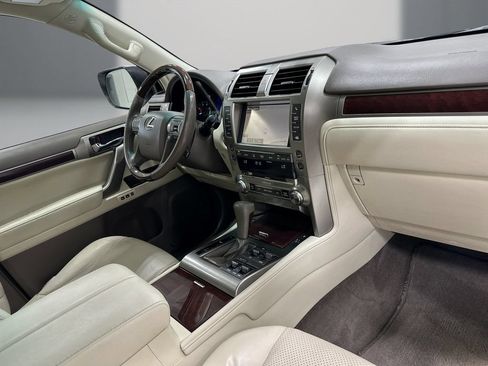 Used 2015 Lexus GX 460 Luxury AWD/4WD image 16