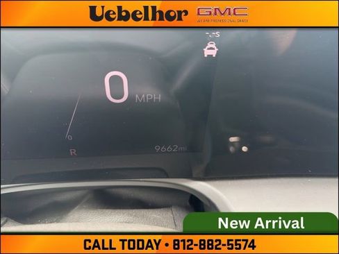 Used 2025 Buick Encore GX Sport Touring image 27