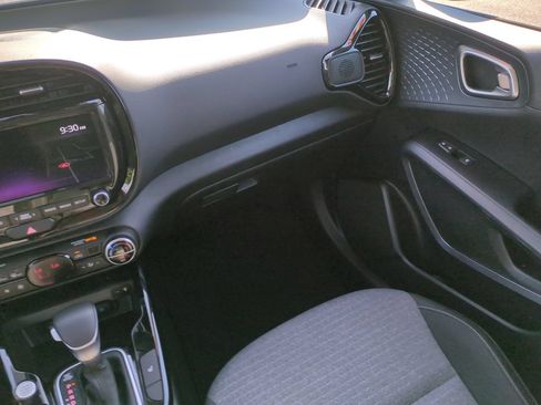 Used 2021 Kia Soul EX FWD image 15