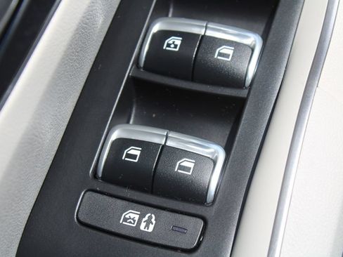 Certified 2025 Kia Sorento EX w/ Panoramic Sunroof Package FWD image 21