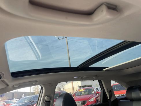 Used 2019 Kia Sorento SX image 8