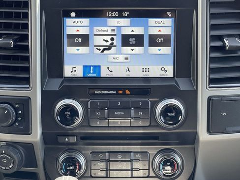 Used 2018 Ford F150 Lariat w/ Equipment Group 501A Mid AWD/4WD image 37