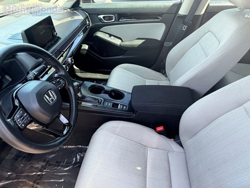 Certified 2023 Honda Civic EX image 17