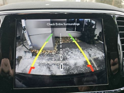 Used 2022 Jeep Grand Cherokee Laredo X image 17