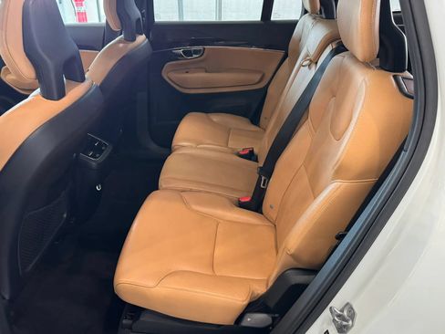 Used 2016 Volvo XC90 T6 Momentum w/ Momentum Plus Package AWD/4WD image 36