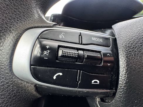 Used 2021 Kia K5 LXS FWD image 23