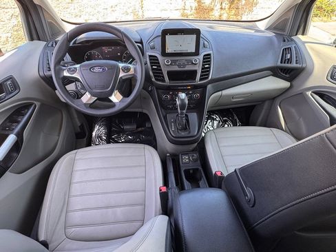 Used 2019 Ford Transit Connect XLT FWD image 26
