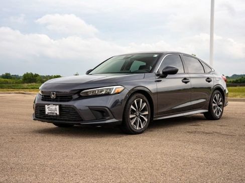 Used 2023 Honda Civic EX image 3