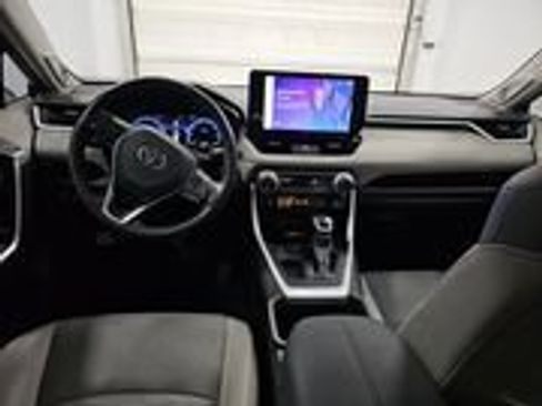 Used 2025 Toyota RAV4 Limited w/ Advanced Technology Package image 11