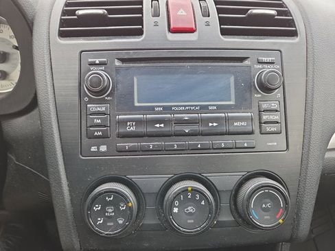 Used 2013 Subaru Impreza 2.0i image 17