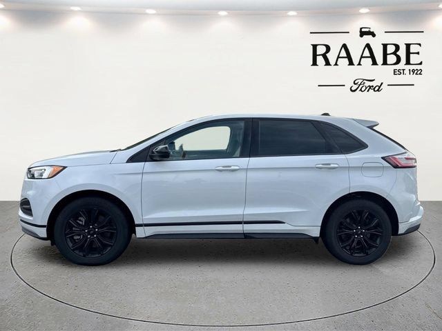 Used 2024 Ford Edge SE w/ Black Appearance Package AWD/4WD image 14